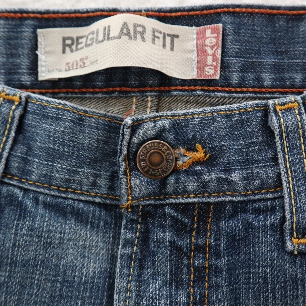 Levis Jeans Men 33x30 Blue 505 Regular Fit Medium Wash Straight Distressed Denim
